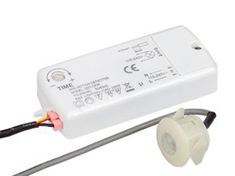 Купить Датчик SR2-Motion (220V, 500W, PIR-Sensor) 